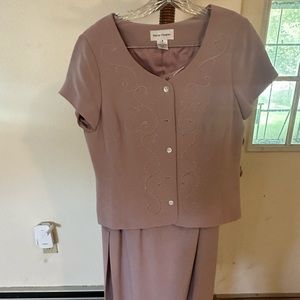 Mauve two piece dress suit size 8